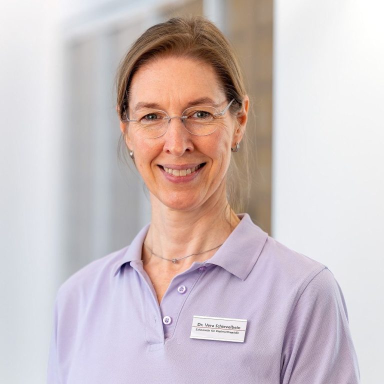 Fachzahnärztin für Kieferorthopädie  Dr. Vera Schievelbein in Baunatal